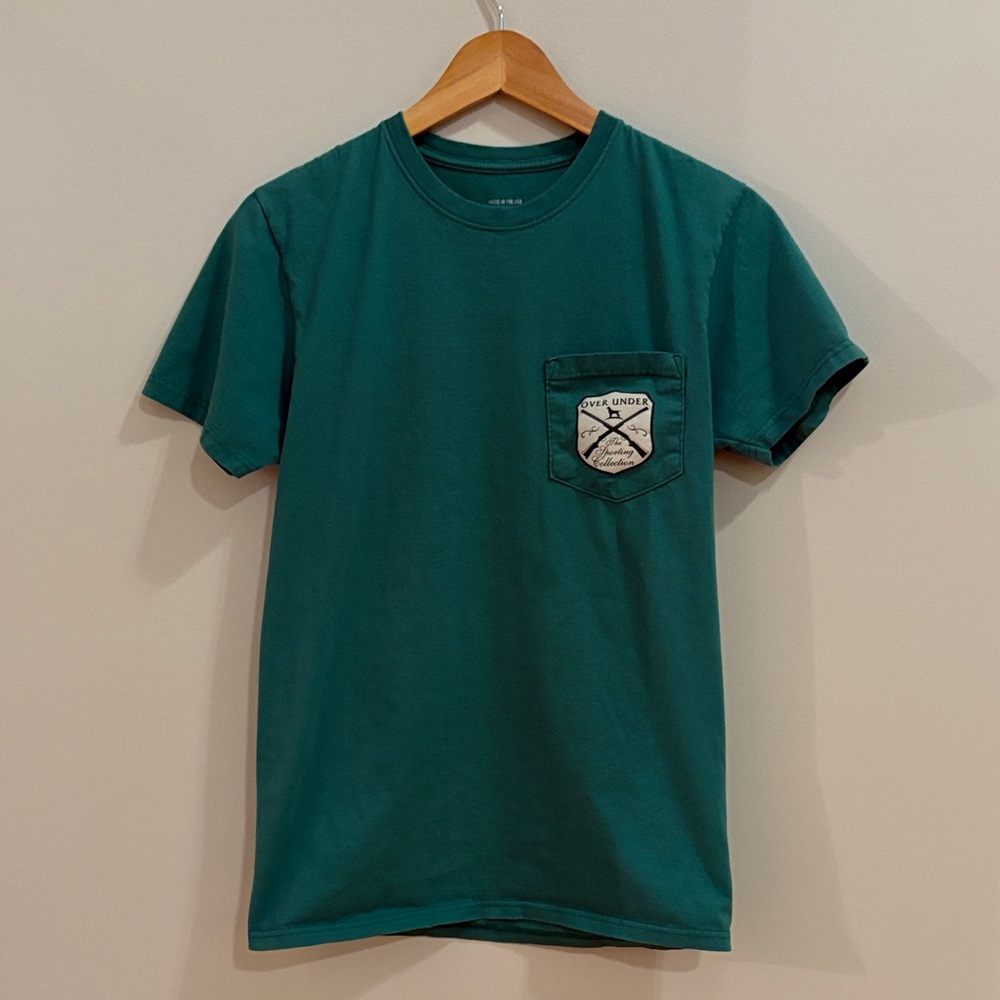 Over Under tee size S